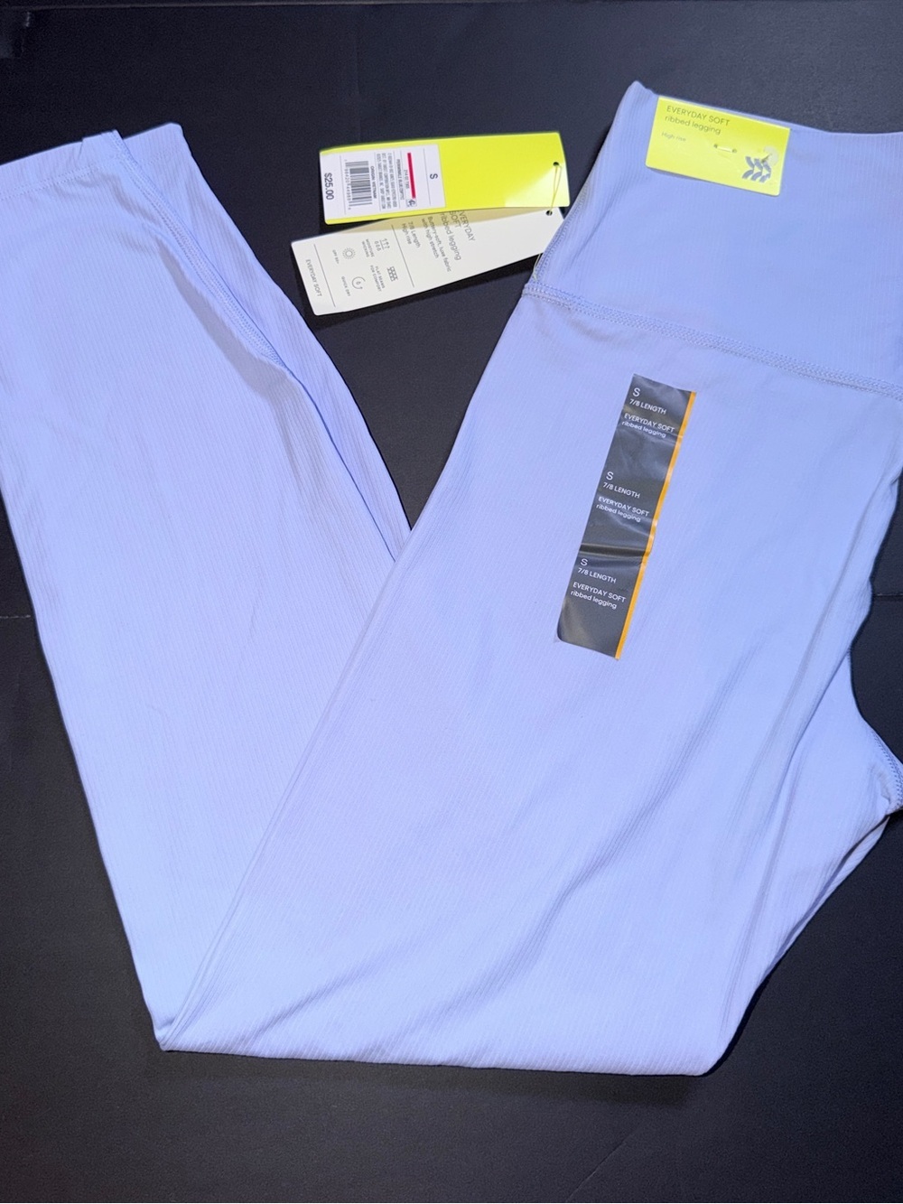 All in Motion Light Lavender Ribbed Leggings Size Small
